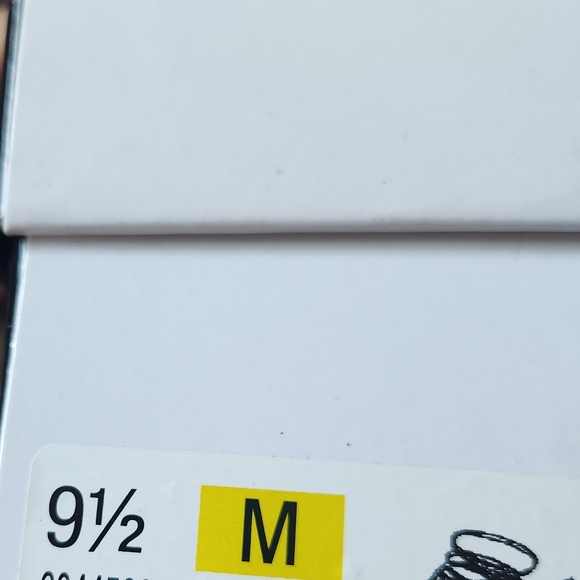 Nine West Heels size 9½ - Picture 10 of 10